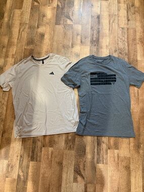 Oakley Men's Graphic Tee in Gray with Black Print and Tan Adidas Tee - Size XXL